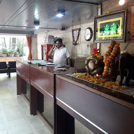 Maurya Residency Hotel Pune Exterior photo