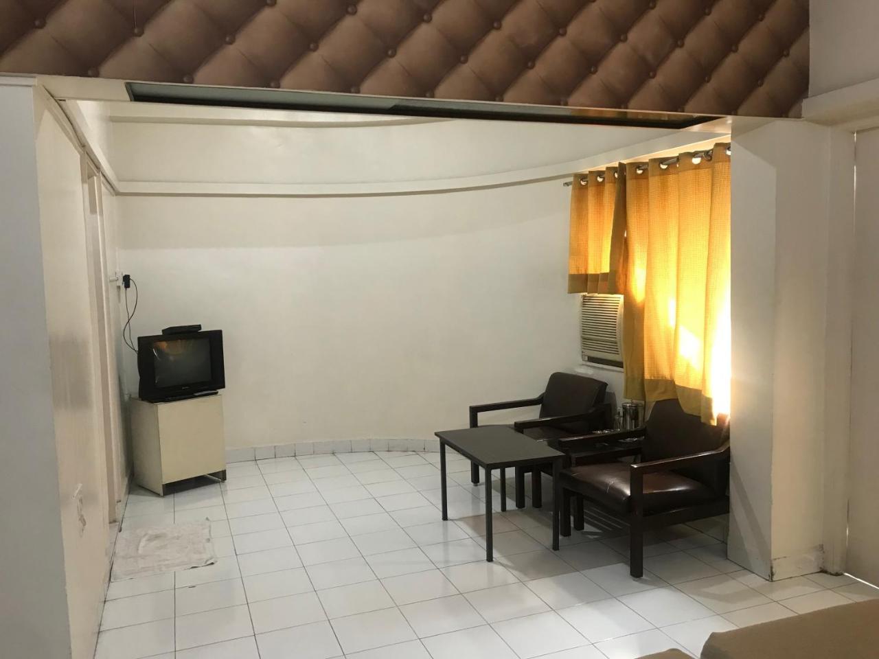 Maurya Residency Hotel Pune Exterior photo